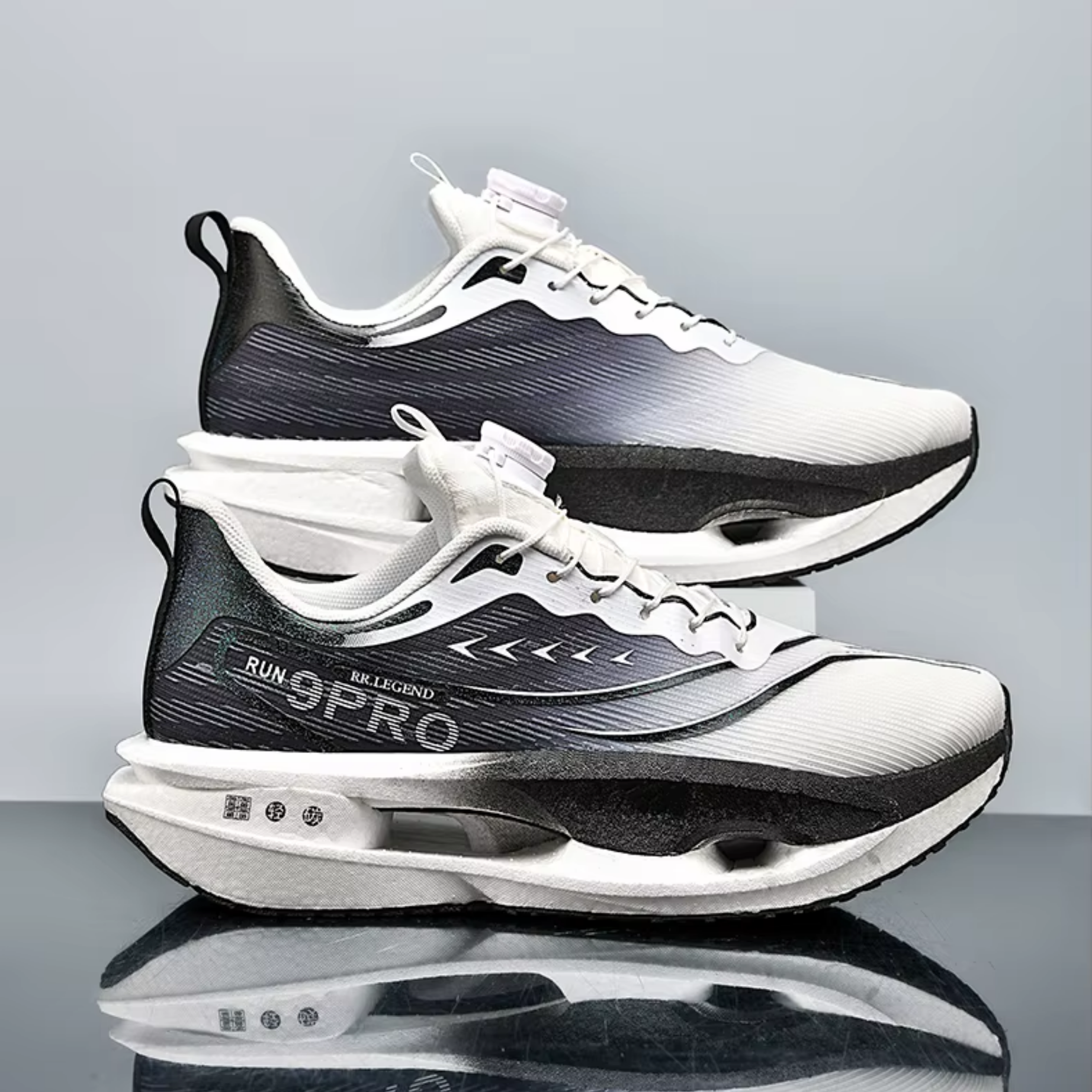 פלקס־ראן – נעלי ספורט קלות ונוחות לריצה ולהליכה יומיומית עם סגירה חכמה לנעילה מהירה