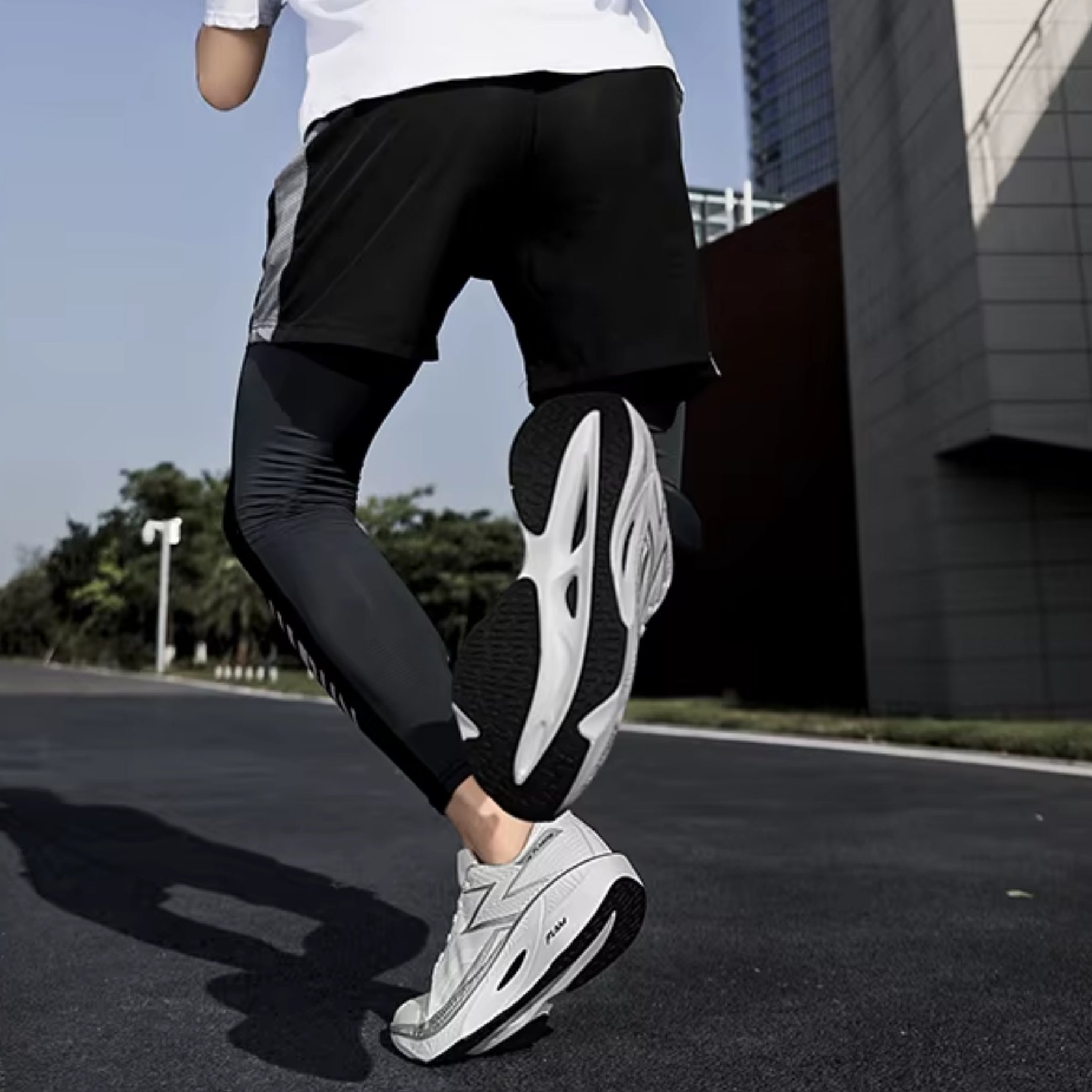 CarbonRun Air – נעלי ריצה מתקדמות עם כרית אוויר