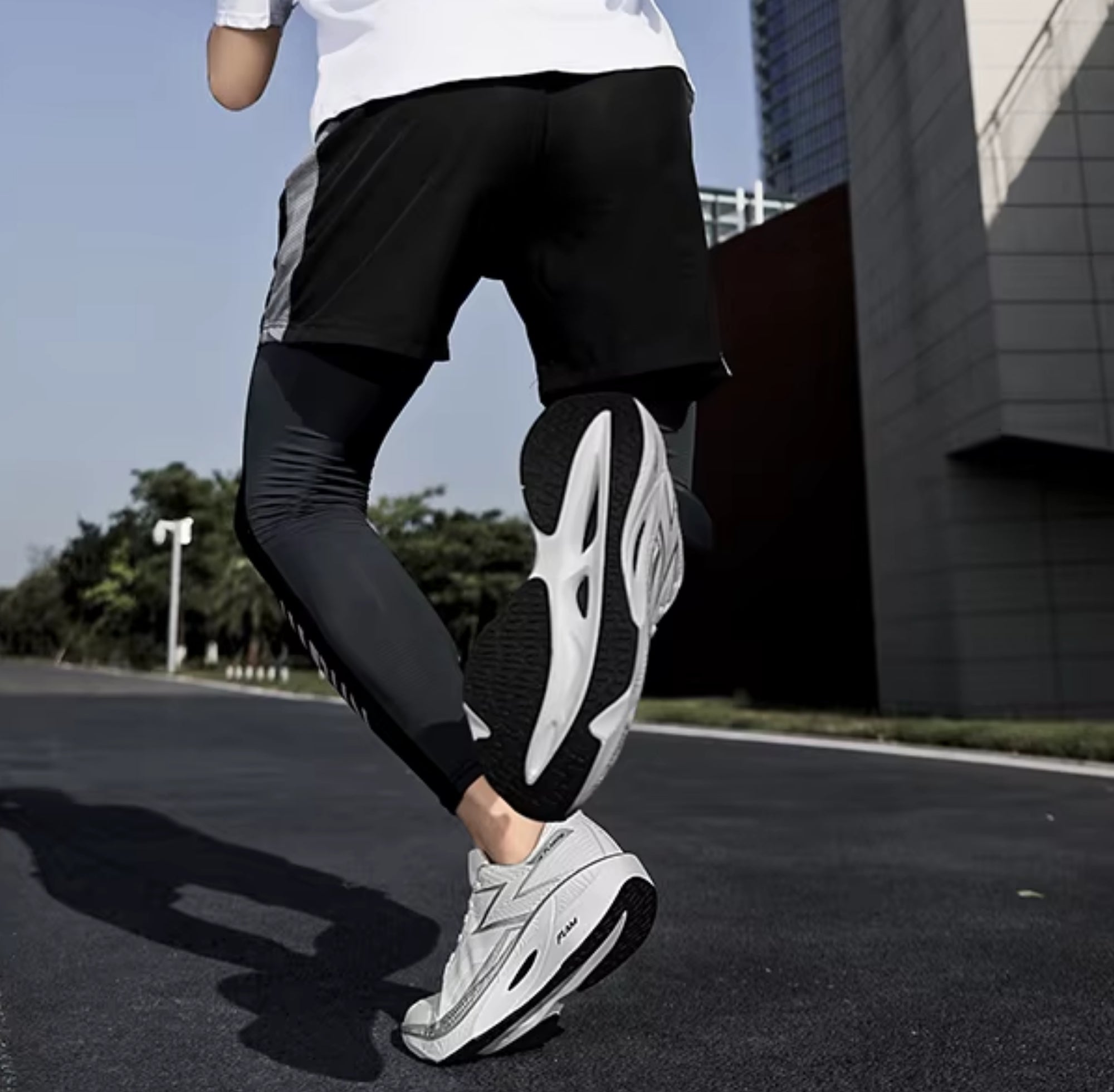 CarbonRun Air – נעלי ריצה מתקדמות עם כרית אוויר