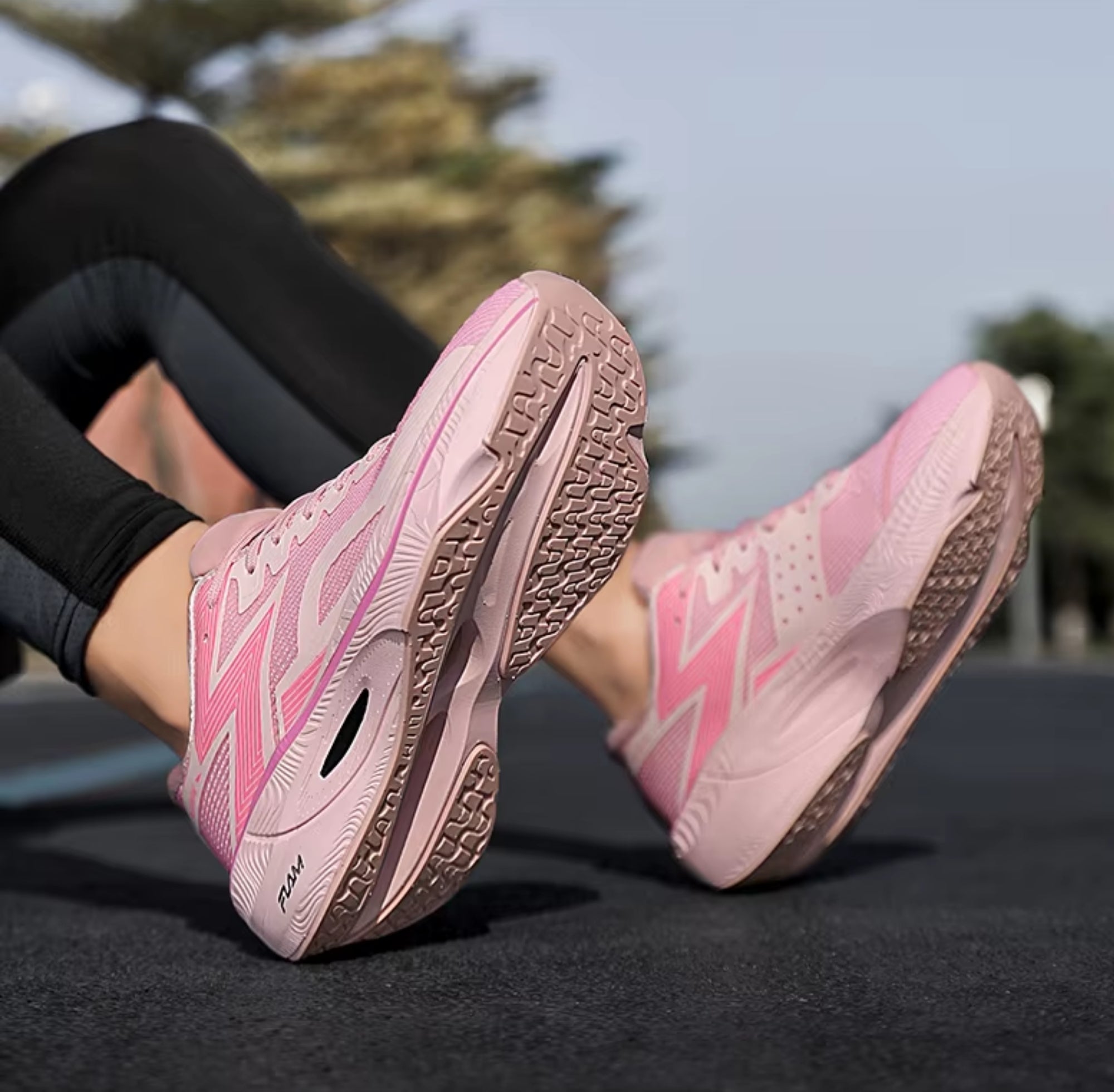 CarbonRun Air – נעלי ריצה מתקדמות עם כרית אוויר