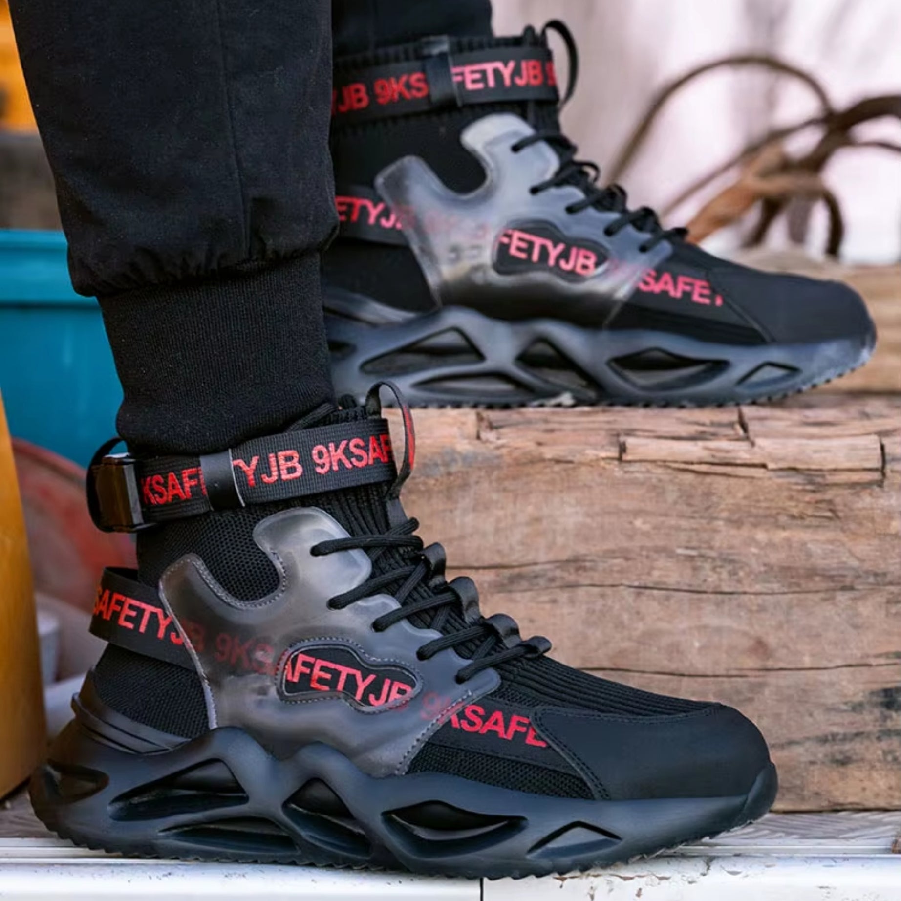 SteelStride  נעלי עבודה - חזקות כמו פלדה, קלות כמו אוויר